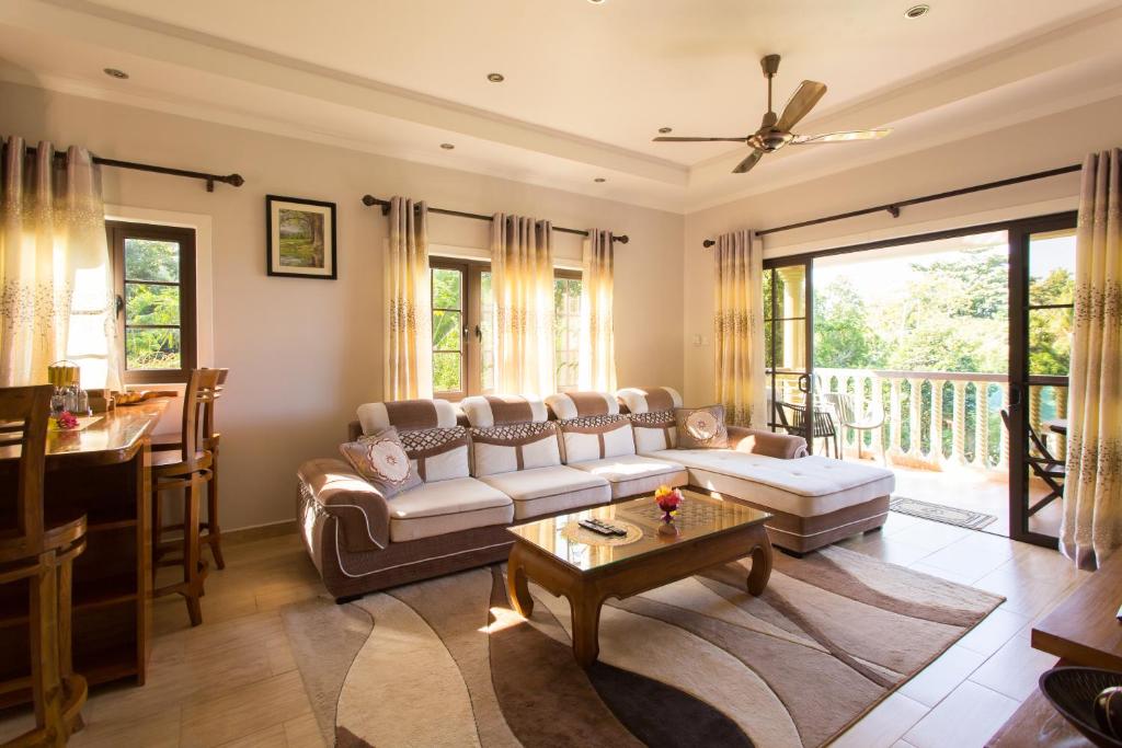 2-Bedroom Apartment with Partial Sea View at Belle Montagne Holiday Apartments
